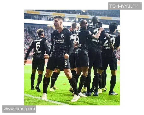 成都蓉城主场火力全开助力球队勇闯赛季巅峰之路